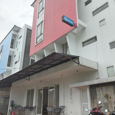 M Room Residence Tangerang Exterior photo