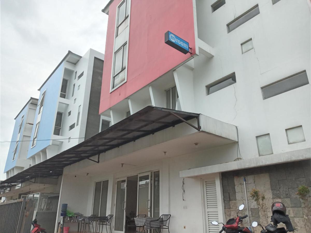 M Room Residence Tangerang Exterior photo